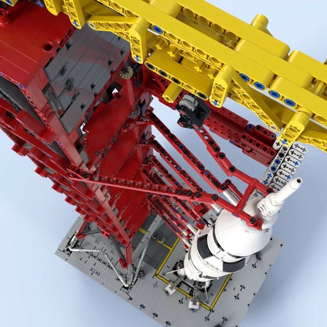 Startturm / Launch Umbilical Tower