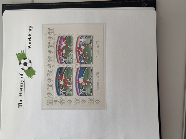 WM-Briefmarken-Album Seite 12