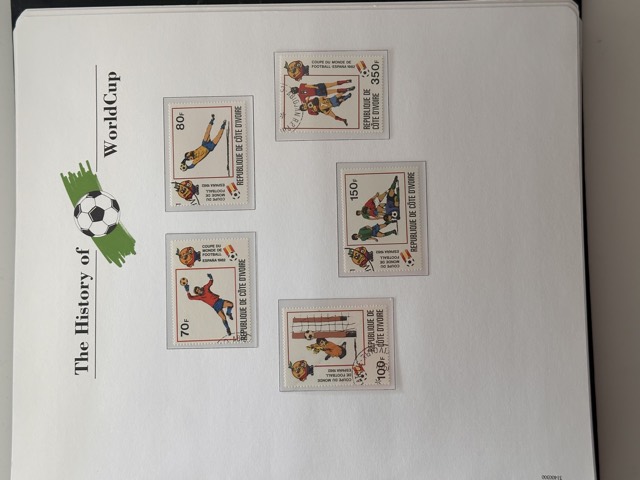 WM-Briefmarken-Album Seite 13