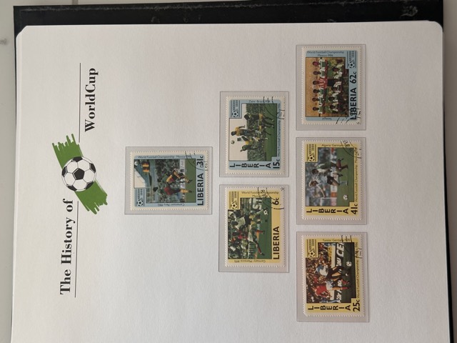 WM-Briefmarken-Album Seite 22