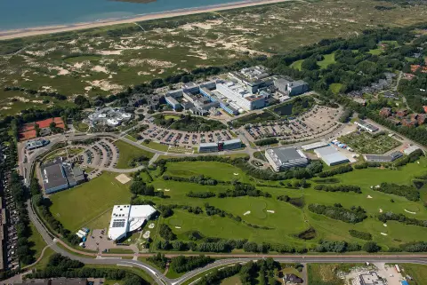 Luftbild des ESA-Technikzentrums ESTEC in Noordwijk