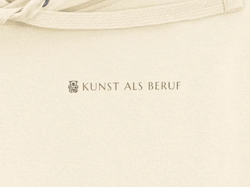 Close-up: Kunst als Beruf Atelier Hoodie, logo on the fabric